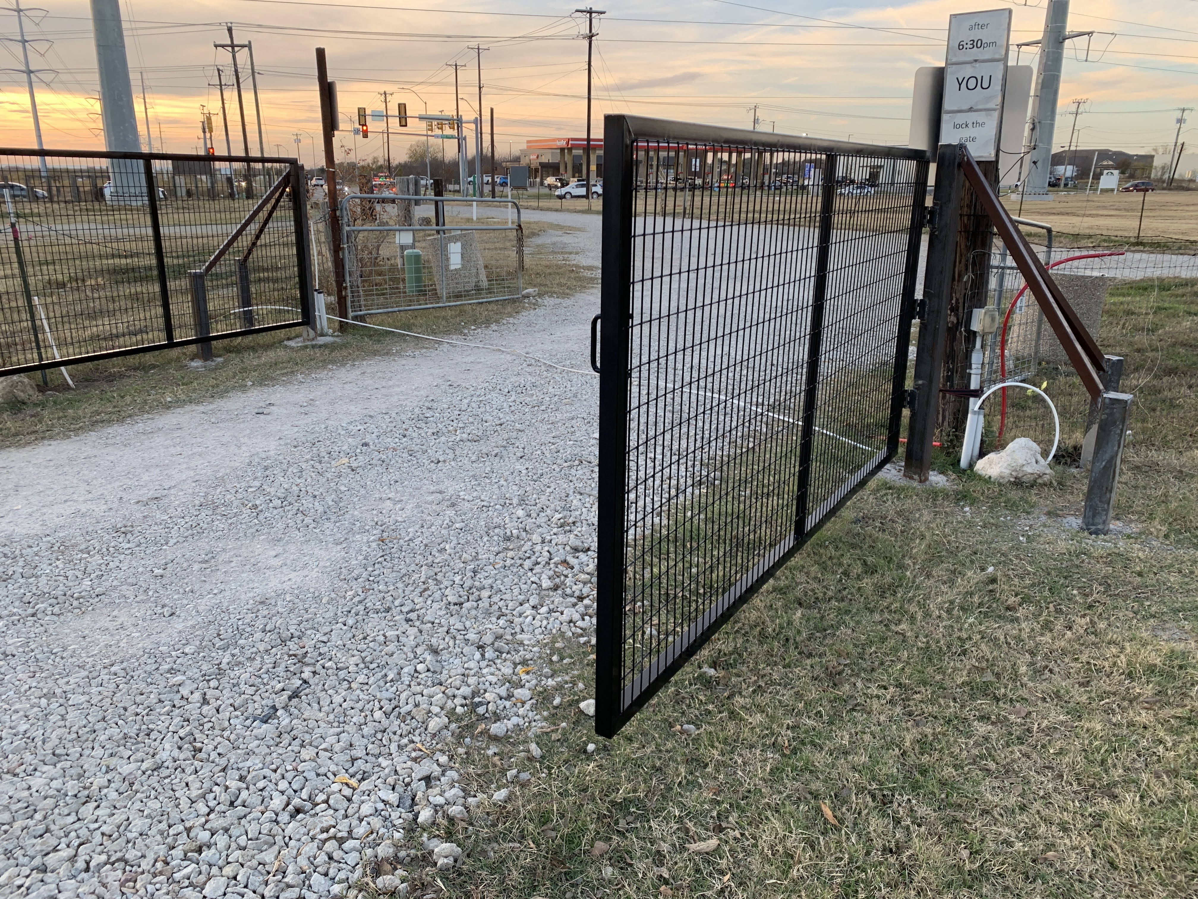 Welding Gate